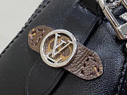 Louis Vuitton LV Pochette Vibe Bag Black 25x10x7.5cm - 2