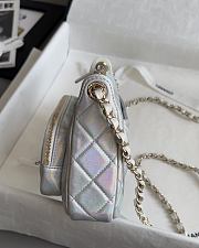 Chanel Clutch With Chain Iridescent Metallic Lambskin 15x21x7.5cm - 3