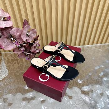 Gucci Women's Thong Sandal With Horsebit Black