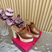 Valentino Garavani Black Tan-Go Clogs Tan 10cm - 1