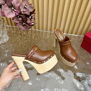 Valentino Garavani Black Tan-Go Clogs Tan 10cm - 4
