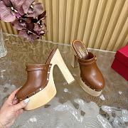 Valentino Garavani Black Tan-Go Clogs Tan 10cm - 3