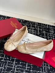 Valentino Garavani Quiltie 67 Beige Ballerinas Flat - 3
