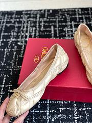Valentino Garavani Quiltie 67 Beige Ballerinas Flat - 2