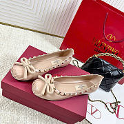 Valentino Garavani Rockstud Patent Beige Ballerina Flat - 3