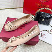 Valentino Garavani Rockstud Patent Beige Ballerina Flat - 2