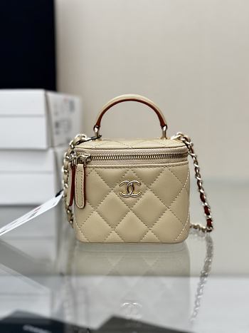 Chanel Mini Top Handle Vanity Case Beige Lambskin 10x9x7cm