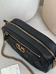 Valentino Garavani Quiltie 67 Medium Shouder Bag Black 24x16x6.5cm - 2