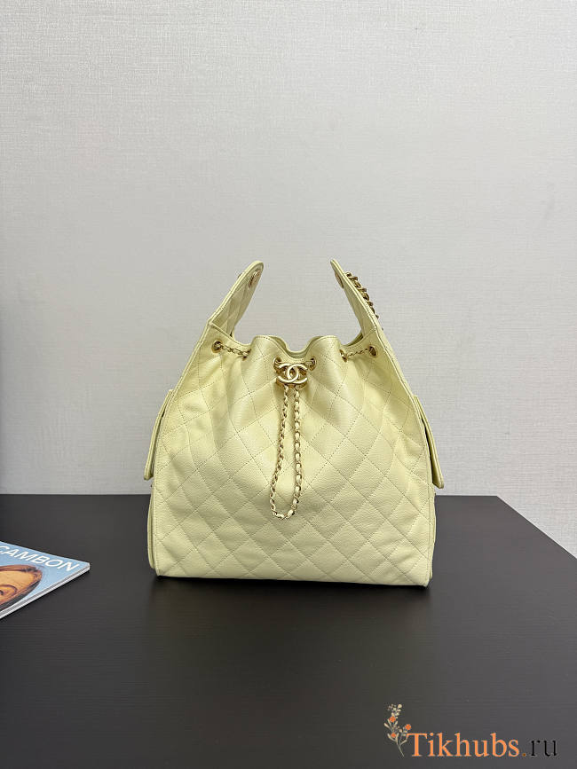 Chanel Medium 25C Hobo Bag Yellow Caviar Gold 40x30x15cm - 1