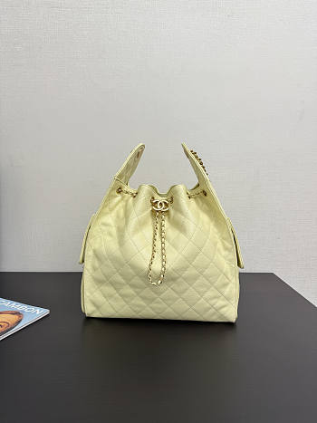 Chanel Medium 25C Hobo Bag Yellow Caviar Gold 40x30x15cm