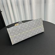 Louis Vuitton LV OnTheGo MM Grey Denim 35x27x14cm - 5