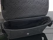 Louis Vuitton LV Pulse Messenger 26.6x17x11cm - 3