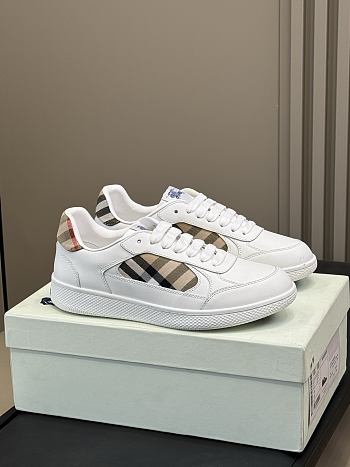 Burberry White Leather Sneakers