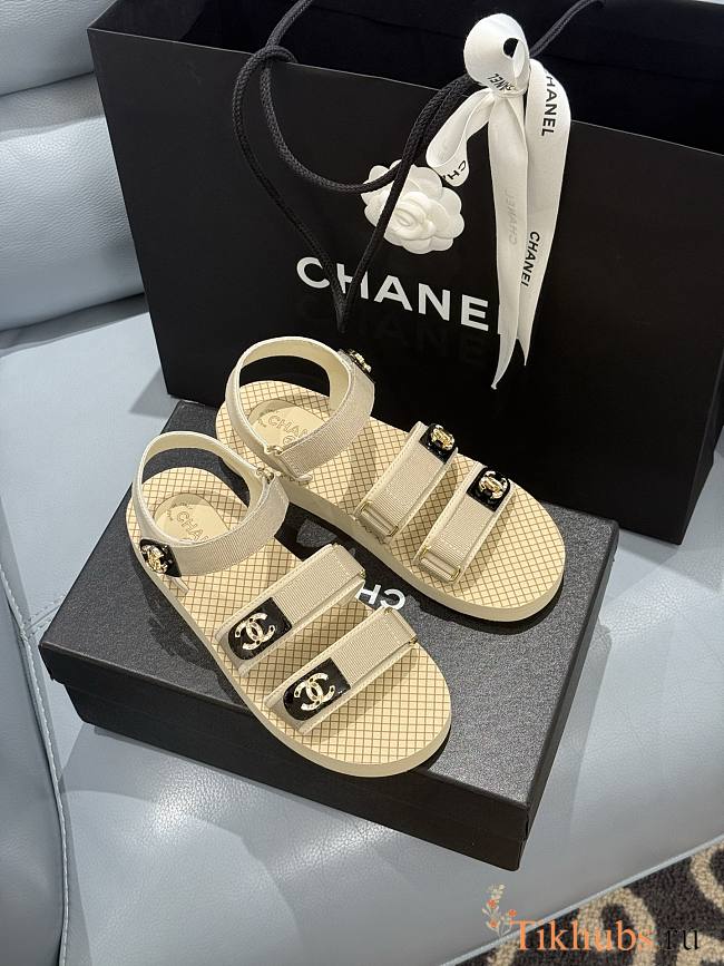 Chanel Beige Sandal 05 - 1
