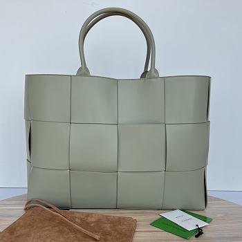 Bottega Veneta Intreciatto Arco Large Tote Bag Green 47x33x13cm