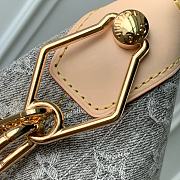 Louis Vuitton LV Coussin Hobo MM Washed Gray 38x33x10cm - 6
