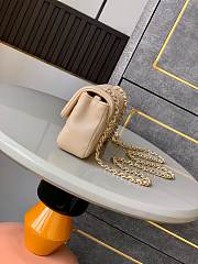 Chanel Clutch With Strap Beige Lambskin 16.5x10x5cm - 3