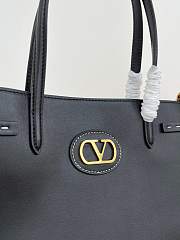 Valentino Garavani Antibes Medium Shopping Bag Black 35x29x18cm - 4