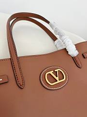 Valentino Garavani Antibes Medium Shopping Bag Brown 35x29x18cm - 3