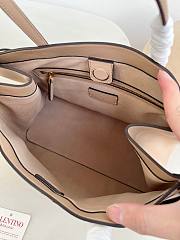 Valentino Garavani Antibes Medium Shopping Bag Nude 35x29x18cm - 2