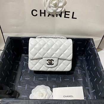 Chanel Mini Flap Bag White Silver Lambskin 17cm