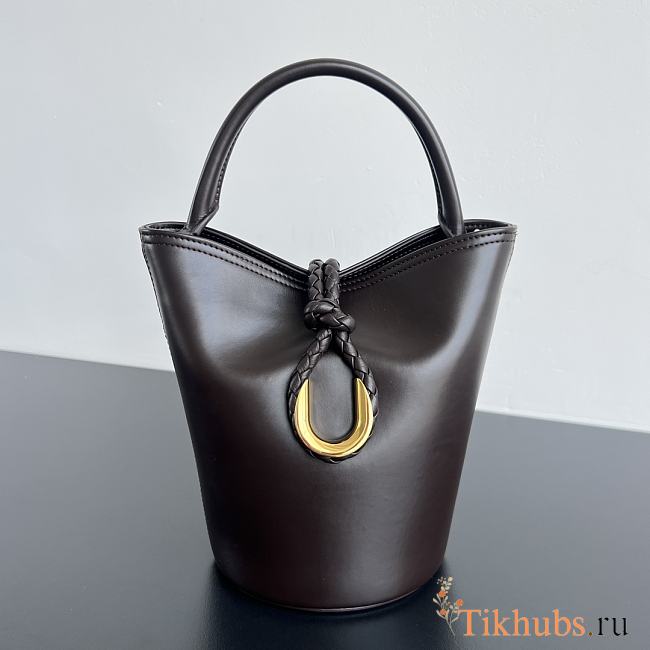 Bottega Veneta Small Liberta Bucket Brown 22x18x15cm - 1