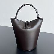 Bottega Veneta Small Liberta Bucket Brown 22x18x15cm - 6