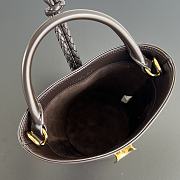 Bottega Veneta Small Liberta Bucket Brown 22x18x15cm - 4