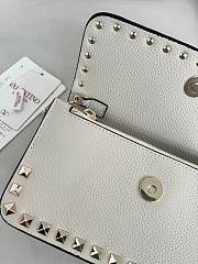 Valentino Garavani Rockstud Wallet On Chain White 21x6x11cm - 2