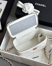 Chanel Top Handle Vanity Case White Caviar Gold 17x9.5x7.8cm - 6