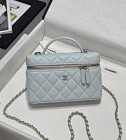 Chanel Top Handle Vanity Case Blue Caviar 17x19.5x5.5cm - 1