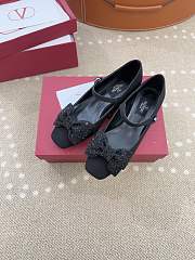 Valentino Garavani Bowjane Black - 4