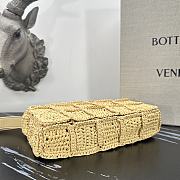Bottega Veneta Cassette Crocheted-Raffia Shoulder Bag 23x15x5.5cm - 5