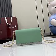 Gucci GG Emblem Wallet On Chain Green 20x13x4cm - 1