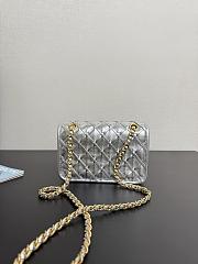 Chanel Mini Flap Bag Silver Metallic 19x13x5.5cm - 3