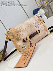 Louis Vuitton LV Side Trunk MM Beige 23.5x16x8.5cm - 3