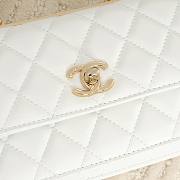 Chanel CC Trendy Top Handle White Lambskin 19x5.5cm - 6
