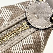 Fendi Fendigraphy Mini Dove Gray Bag 20x13x7.5cm - 5