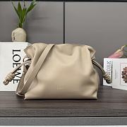 Loewe Flamenco Clutch Light Beige Bag 30x24.5x10.5cm - 1