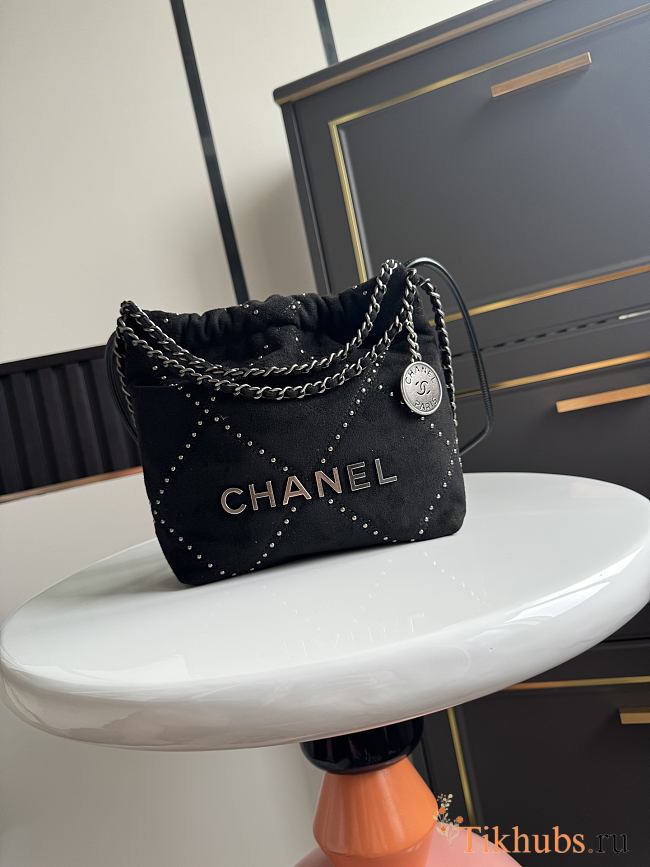Chanel 22 Mini Handbag Suede Black 20x19x6cm - 1