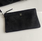 Chanel 22 Medium Handbag Suede Black 35x37x7xcm - 6