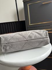 Chanel 22 Medium Handbag Suede Grey 35x37x7xcm - 4