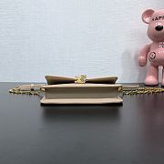 Louis Vuitton LV Wallet On Chain Bloom Beige 20x11.5x4cm - 6