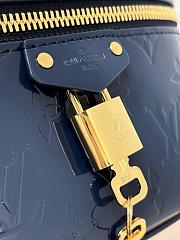 Louis Vuitton LV Vanity Chain Pouch Blue Patent 19x11.5x6.5cm - 6