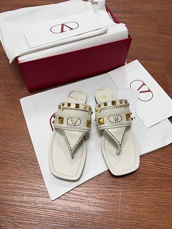Valentino Plaster Caster Thong Sandal White