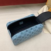 Louis Vuitton LV Dopp Kit Blue 28x15x16.5cm - 5