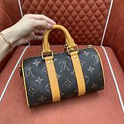 Louis Vuitton LV Keepall 25 Monogram 25x15x11cm - 2