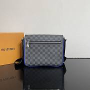 Louis Vuitton LV Sac Messenger District 26x20x7cm - 3