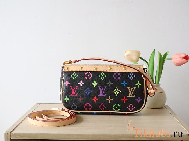 Louis Vuitton LV Pochette Accessoires Black 22x13cm - 1