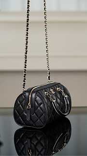 Chanel Clutch With Chain Black Lambskin 18.5x11x11.4cm - 6